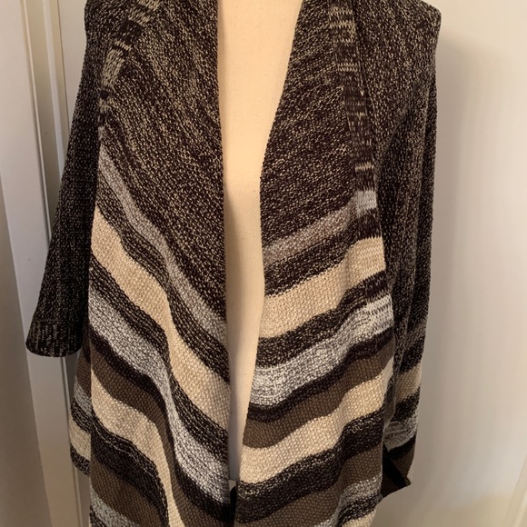BcbgMaxazria Blanket Wrap - Picture 1 of 4
